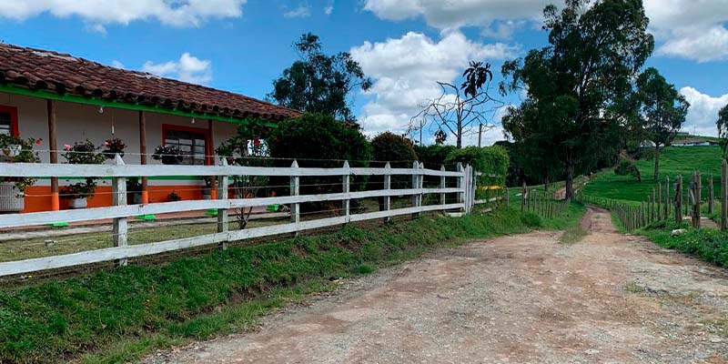 Con placa huella buscan mejorar la conectividad vial en las veredas Pío XII y El Progreso de Entrerríos
