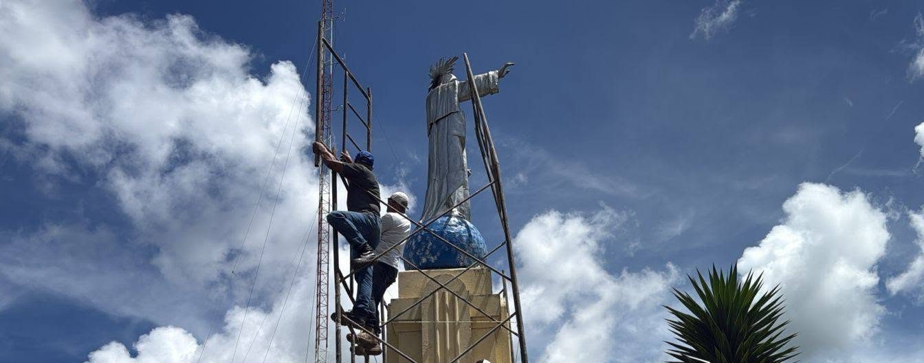 El monumento Cristo Rey de Donmatías, en reparaciones
