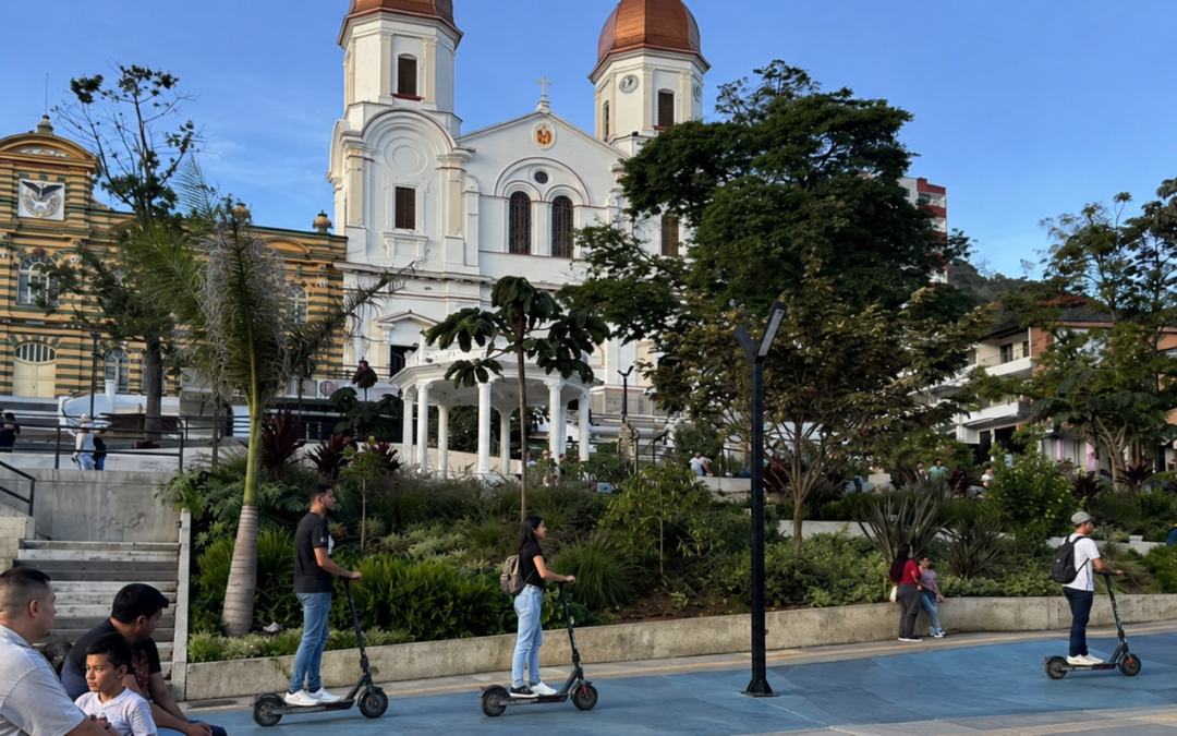 ¿Qué opina usted del uso de patinetas eléctricas? En Yarumal el tema comenzó a generar debate.
