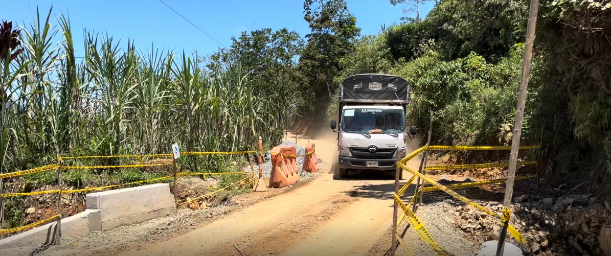 Obras en marcha y nuevos tramos: así va la pavimentación de la vía Campamento–Anorí.